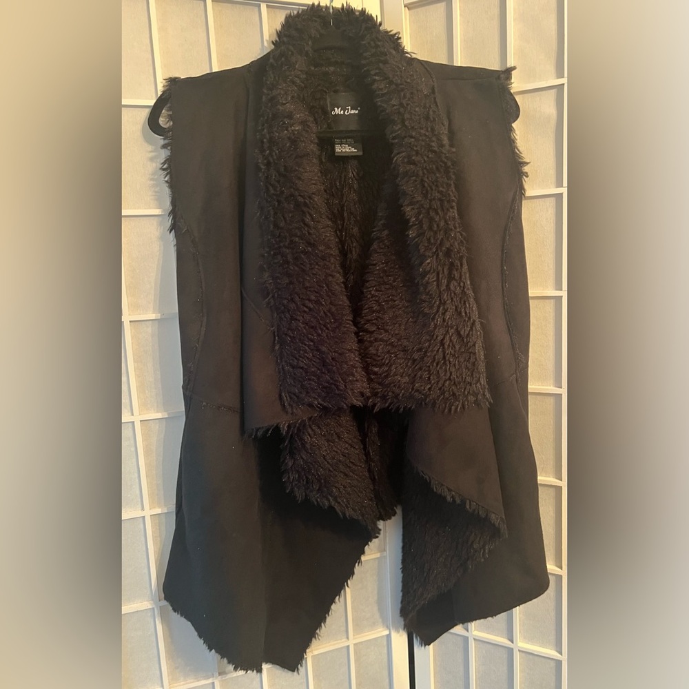 Me Jane Women's Black Suede Faux Fur Lined Vest